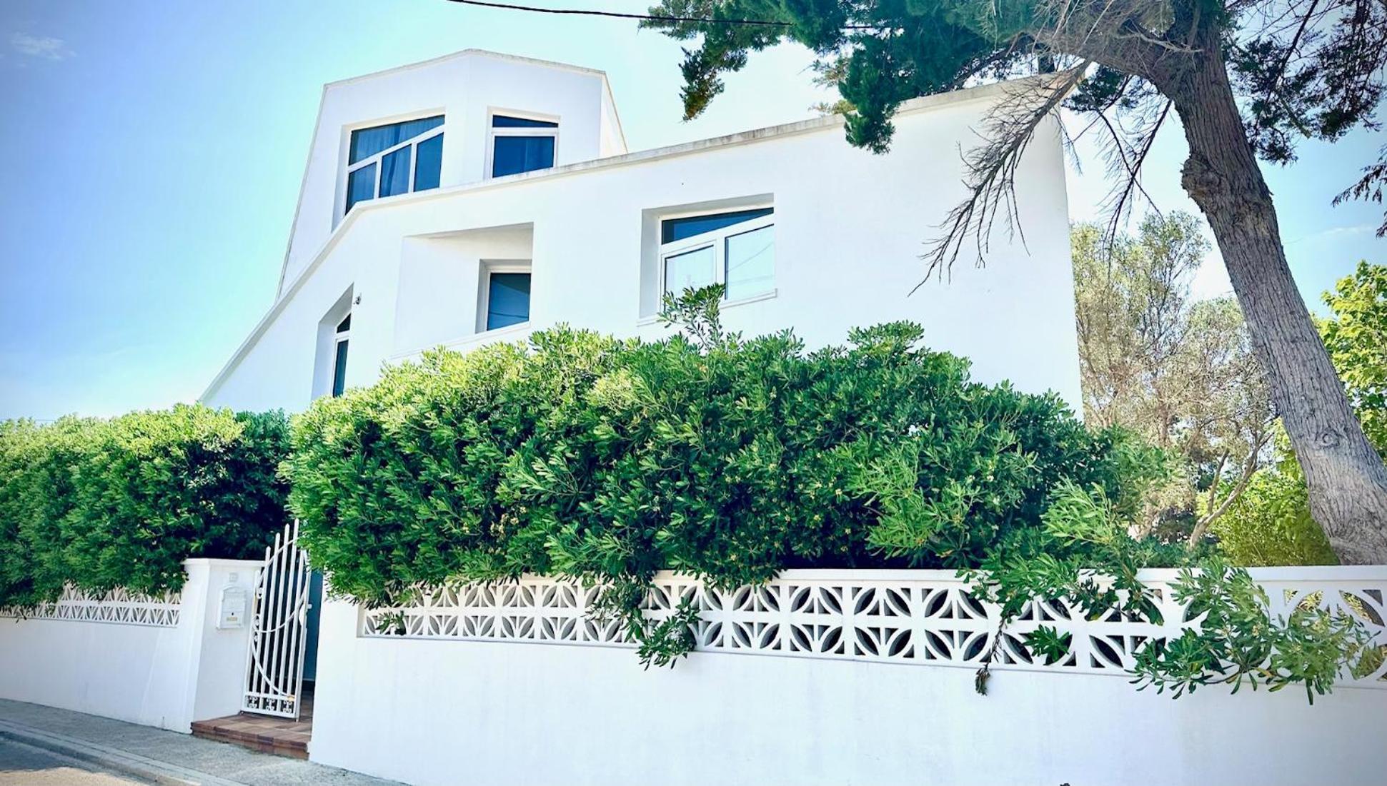 Starbal Villa Es Castell  Exterior photo
